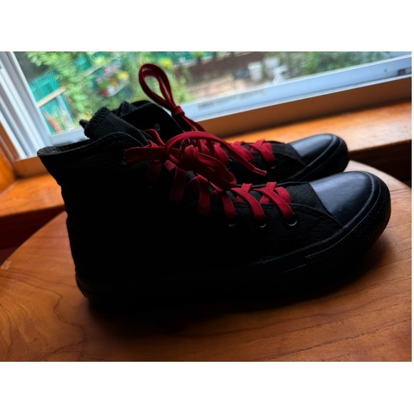 Converse All Star Black & Red Size 4 Men's 6 Women's - Picture 13 of 14